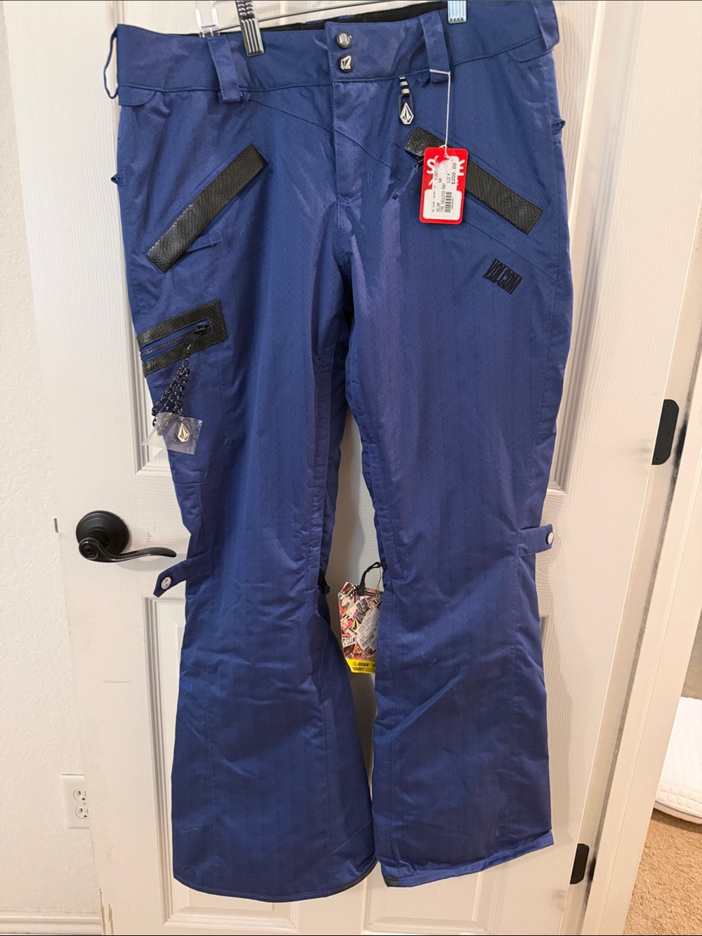 Volcom Blue snowboard  Pants with Black and Yellow Logo Buttons